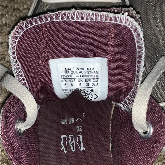 gray lightly worn converse - Picture 6 of 6